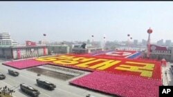 កាលពី​ពេល​ថ្មីៗនេះ កូរ៉េខាងជើង​បាន​បាញ់​បង្ហោះកាំជ្រួច​រ៉ុកកែត​កូរ៉េ​ខាង​ជើង​មួយ​គ្រឿង​ដែល​រងការ​រិះ​គន់​ពីសហគមន៍​អន្តរជាតិ។