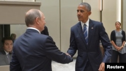 Presiden Rusia Vladimir Putin bertemu Presiden AS Barack Obama di sela-sela KTT G20 di Hangzhou, China (5/9). 