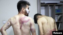 Tolibon kaltaklagan jurnalistlar. Kobul, 8-sentabr, 2021. 