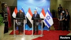 Le premier ministre Benjamin Netanyahu rencontre le ministre égyptien des Affaires étrangères Sameh Choukry, Jerusalem le 10 juillet 2016.