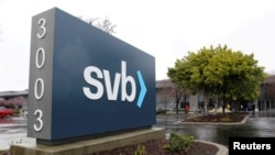 Markas Silicon Valley Bank (SVB) di Santa Clara, California, 10 Maret 2023. (Foto: Reuters/Nathan Frandino)