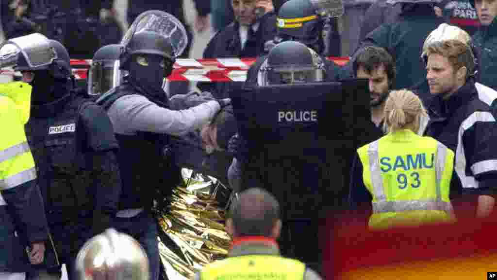 ፈረንሣይ ከተማ ሳን ደኒ (Saint-Denis) ውስጥ የተካሄደ ፀረ-ሽብር ዘመቻ