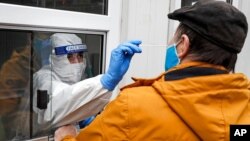 مرکز تست کرونا در شهر کلن، آلمان - آرشیو