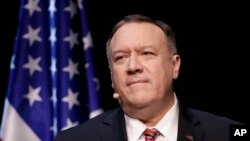 Le secrétaire d'État Mike Pompeo, le lundi 13 janvier 2020. (Photo AP / Jeff Chiu)