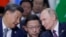 FILE - Presiden China Xi Jinping (kiri), dan Presiden Rusia Vladimir Putin (kanan), berbicara selama sesi format Outreach/BRICS Plus di KTT BRICS di Kazan, Rusia, Kamis, 24 Oktober 2024. (Maxim Shemetov, Pool Photo via AP)