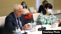 ამირან გამყრელიძე და თამარ გაბუნია