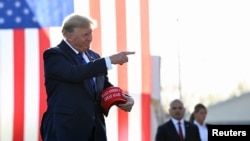 FILE PHOTO: Former U.S. President Donald Trump hosts a rally in Ohio