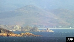 한국 연평도에서 바라본 북한 옹진군 해안. (자료사진)