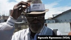 L'activiste Alex Nzaba pour la libération des détenus à Brazzaville, le 5 novembre 2017. (VOA/Ngouela Ngoussou)