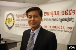 លោក យ័ប គឹមទឹង អគ្គលេខាធិការ​នៃ​មហាសន្និបាត​កំពូល​ខ្មែរ​ឯនាយ​សមុទ្រ។ (ចាប ចិត្រា/VOA)
