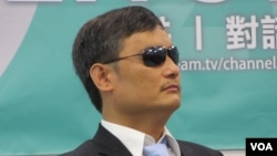 中国维权人士 陈光诚(美国之音张永泰拍摄)