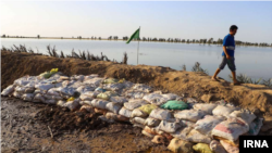 «عطیش» روستایی از توابع بخش سویسه شهرستان کارون است که در ۴۰ کیلومتری شهراهواز قرار دارد. 