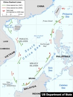 A map showing differences in China's maritime claims in the South China Sea, based on maps created by China in 1947 and 2009.