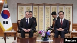 韩国代理总统崔相穆在政治混乱动荡中会晤美国国务卿布林肯，力求盟友对首尔重拾信心。(路透社：2026年1月6日)
