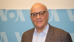 បទសម្ភាសន៍ VOA៖ សាស្ត្រាចារ្យ​ច្បាប់​នៅ​​Columbia Law School ​ថា ពលរដ្ឋ​កំពុង​មើល​ទង្វើ​រដ្ឋាភិបាល