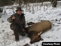 Gerald Stoudemire poses with an elk harvested in Pennsylvania a couple of years ago. He’s president of Gun Owners of South Carolina, a gun rights group.