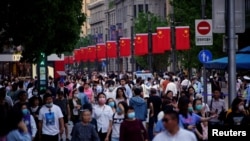 上海南京路上的行人 （2021年5月10日）