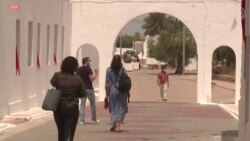 Le pèlerinage juif de la Ghriba, la plus ancienne synagogue d'Afrique, attire les touristes