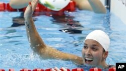 Reaksi Ranomi Kromowidjojo setelah memenangkan medali emas Olimpiade 2012. (Foto: AP)