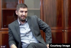 Darko Kremenović kaže da Maricu Ćulum izuzetno cijeni kao pravnicu, advokaticu i osobu te smatra da je obaveza Advokatske komore da je zaštiti (Foto: CIN)