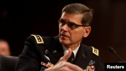 Jenderal Joseph Votel, komandan yang mengawasi operasi militer AS di Timur Tengah, bersaksi di Kongres (9/3). (Reuters/Aaron P. Bernstein)