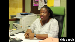 福莱青少年活动中心负责人桑塔• 西格潘。（照片来源：视频截图）