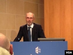 金融时报驻华盛顿分设社长马利德