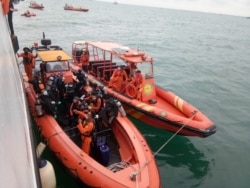 Proses evakuasi pesawat Sriwijaya Air. (Foto: Courtesy)