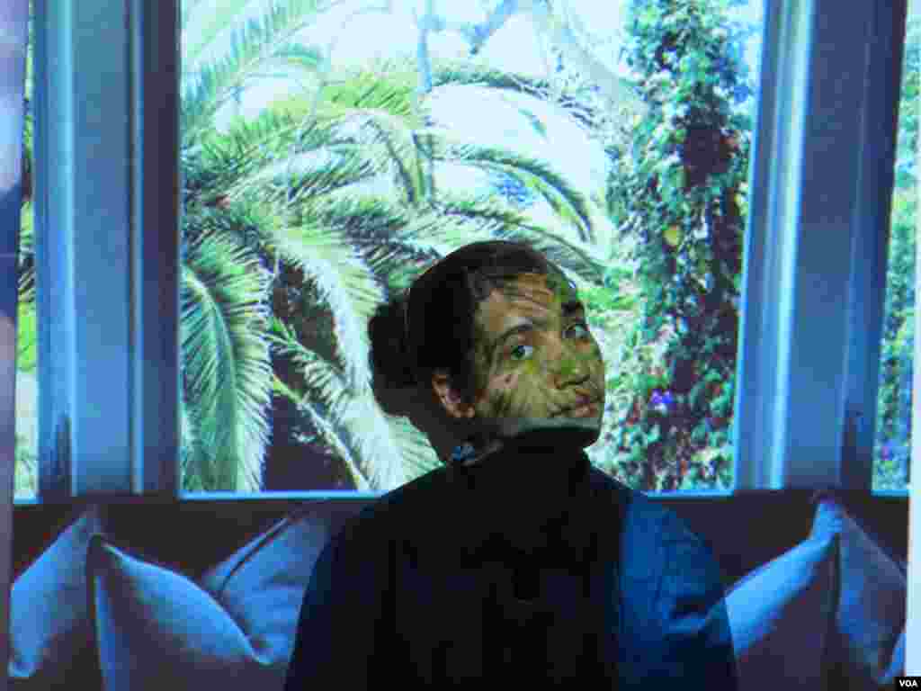 Jesus Morales, When You&#39;re Engulfed in Foliage 