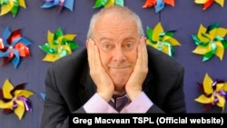 Alina Fodorova dari Ukraina bertanding di lomba lompat jauh heptathlon putri dalam Kejuaraan IAAF Dunia ke-15 di Stadion Nasional di Beijing, China.