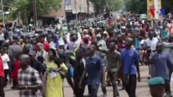Des centaines de manifestants protestent contre les résultats des élections au Mali
