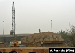 Delhi orders a halt to construction work for five days to help lower pollution levels, Nov. 6, 2016.