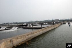 台湾最南部屏东县仿寮乡是台湾最主要的水产养殖地区