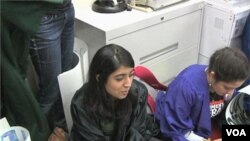 Hujjatsiz yoshlar ayrim shtatlarda o'qishi mumkin, ammo davlatdan moliyaviy yordam ololmaydi