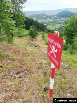 Oznaka upozorenja na opasnost od mina uklonjena je nakon deminiranja
