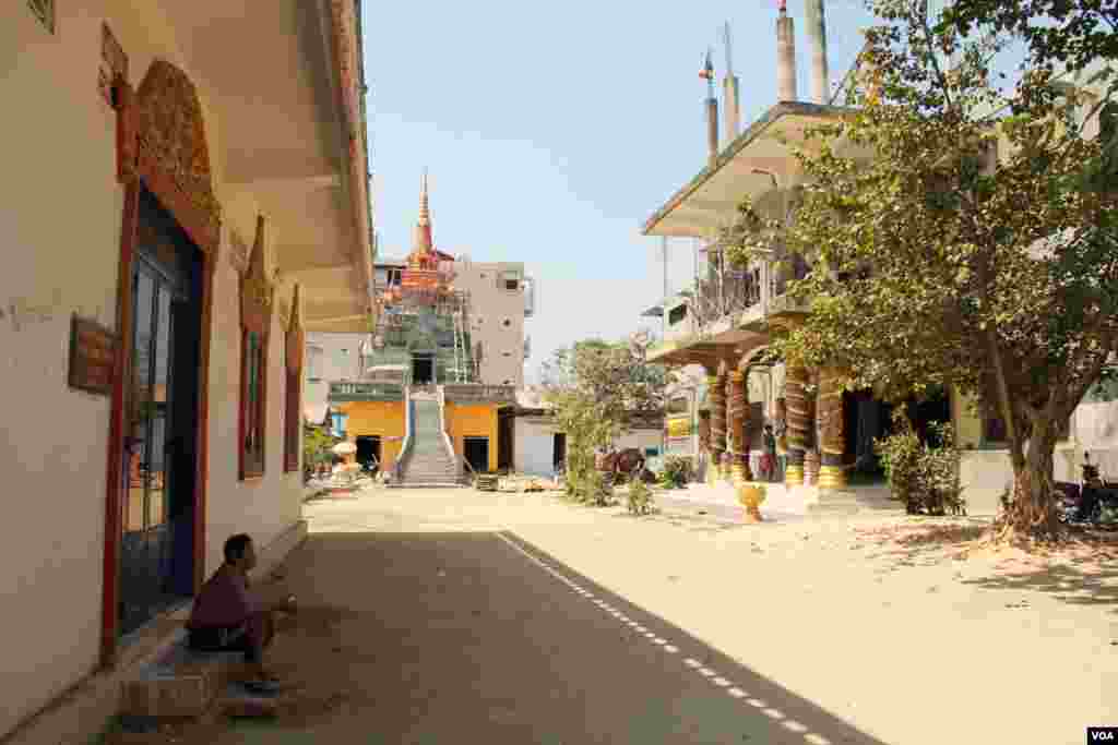 ទិដ្ឋភាព​ទូទៅ​ក្នុង​វត្ត​​សាមគ្គីរង្សី​ កាល​ពី​ថ្ងៃ​ទី​៥ ខែ​កុម្ភៈ​ ឆ្នាំ​២០១៥។ (នូវ ពៅលក្ខិណា/VOA)