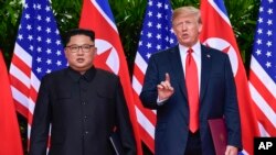 美国总统川普与朝鲜领导人金正恩会晤