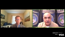 찰스 리처드 미 전략사령관(해군 대장)은 7일 ‘미래 전략적 핵억제력과 핵현대화’를 주제로 브루킹스연구소가 주최한 화상대담에 참석했다. 왼쪽부터 마이클 오핸런 선임연구원, 리처드 사령관 (화면캡처)