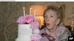 Mengenang Nancy Reagan 