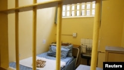 Vue sur la chambre de prison de Pistorius dans le centre correctionnel de Pretoria, en Afrique du sud, le 1er décembre 2015.
