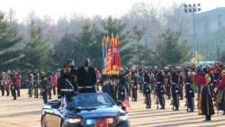 U.S. Defense Secretary Lloyd Austin and South Korean Defense Minister Suh Wook are pictured during a welcoming ceremony at the Defense Ministry in Seoul, South Korea on December 2, 2021. (Ahn Young-joon/Pool via REUTERS)