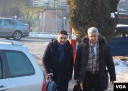 Goran Salihović sa braniocem Rifatom Konjićem dolazi na disciplinsko ročište, 27. januar 2017.