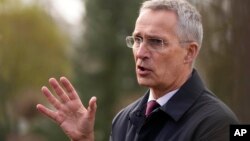 ینس استولتنبرگ - آرشیو