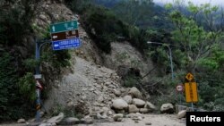 Odron kod Hualiena (REUTERS/Tyrone Siu)