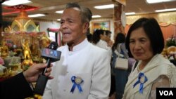 លោកបណ្ឌិតទន់ សុវណ្ណ ដែលជាអតីតប្រធានពុទ្ធិកសមាគមខ្មែរនៃវត្តពុទ្ធិការាម នៅក្នុងរដ្ឋ ម៉ារីលែន សហរដ្ឋអាមេរិក ចូលរួមក្នុងមហាសន្និបាតពុទ្ធិកសមាគមព្រះសង្ឃខ្មែរ-សហរដ្ឋអាមេរិក ក្នុងវត្ត មុនីសុតារាម រដ្ឋមីនីសូតា សហរដ្ឋអាមេរិក នៅ​ថ្ងៃទី២៤ ខែឧសភា ឆ្នាំ២០១៩។ (សាយ មុន្នី/VOA)