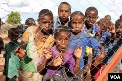 FILE - Somali youngsters are oblivious to the controversies surrounding their stay in Dadaab refugee camp, Dadaab, Kenya, April 24, 2015. (Mohammed Yusuf/VOA)