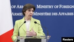 "Le Maroc n'a refusé aucune aide, aucune proposition. Ce n'est pas comme ça qu'il faut présenter les choses", a déclaré la ministre des Affaires étrangères française Catherine Colonna.