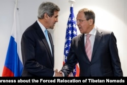 FILE - U.S. Secretary of State John Kerry, left, and Russian Foreign Minister Sergei Lavrov.