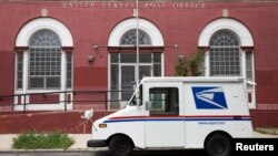 ប៉ុស្តិ៍​ប្រៃសណីយ៍​មួយ​នៅ​ក្រុង Philadelphia រដ្ឋ Pennsylvania សហរដ្ឋអាមេរិក ថ្ងៃ​ទី ១៤ ខែសីហា ឆ្នាំ​២០២០។ 