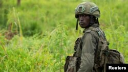 Deux territoires du Nord-Kivu sont en proie depuis fin 2021 à un conflit qui oppose le M23, appuyé par l'armée rwandaise, à l'armée congolaise, associée à des groupes armés et deux sociétés militaires étrangères.